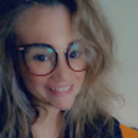 Meet your Posher, Jennifer - Picture 1 of 1